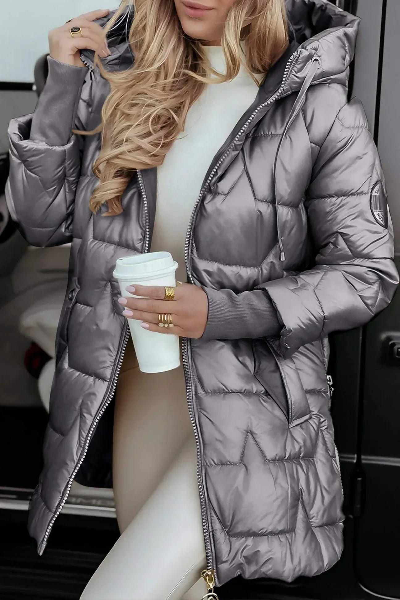 Harper – Elegant Winter Coat with Hood and Padding